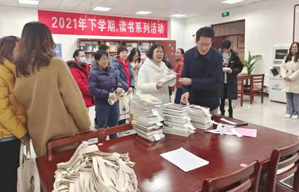 你购书我买单,照片4 你购书我买单,照片4